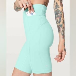 Lululemon On Pace Shorts HR Washed Marsh